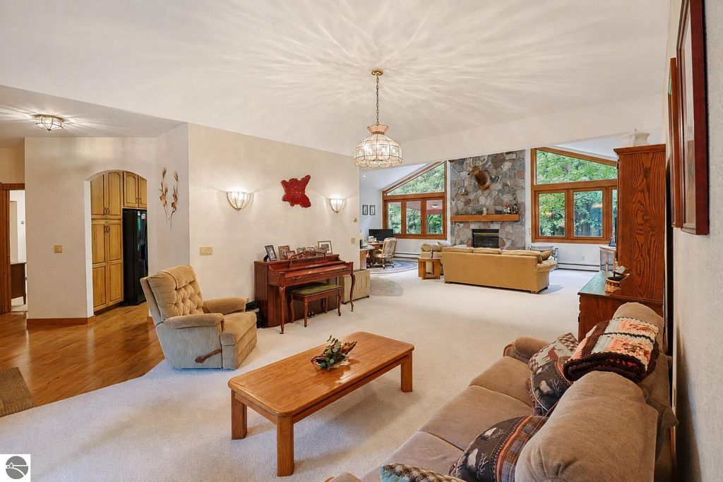 Image 6 of property listing at 5785 W Isabella Road, Mt Pleasant, MI 48858