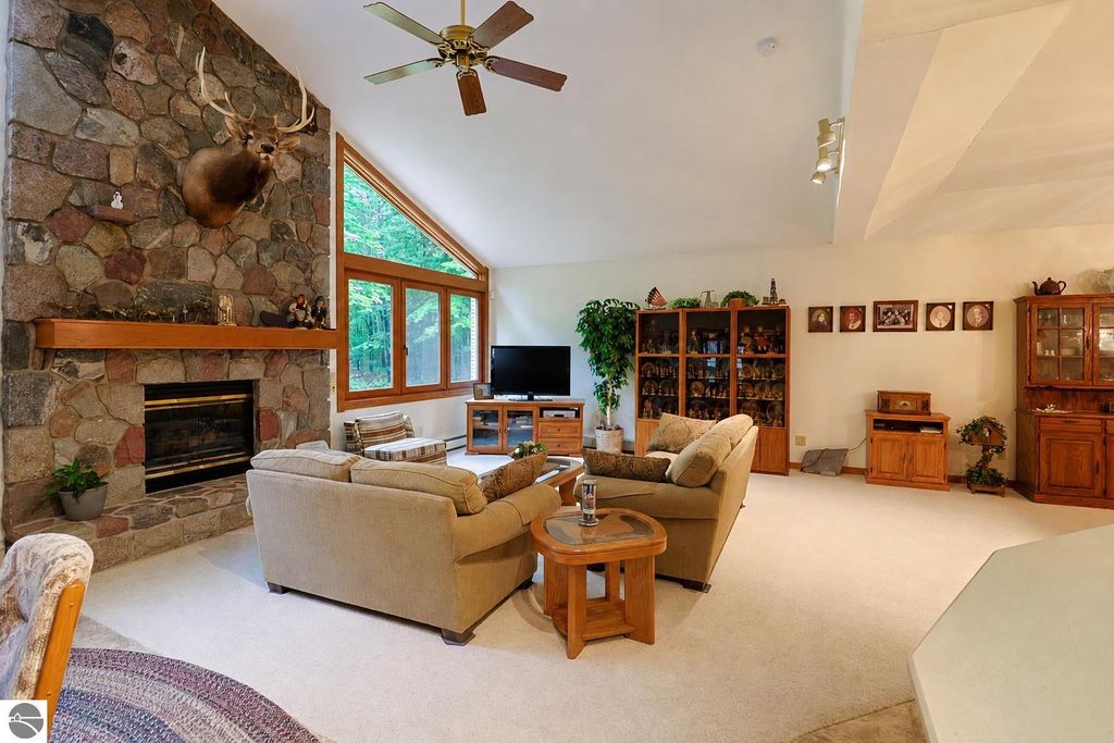 Image 9 of property listing at 5785 W Isabella Road, Mt Pleasant, MI 48858