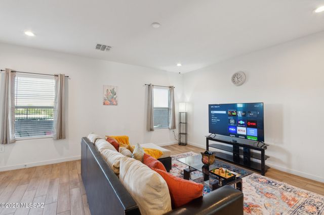 3596 N Kellen Canyon Court, Tucson, AZ 85745