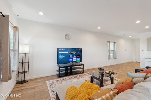 3596 N Kellen Canyon Court, Tucson, AZ 85745
