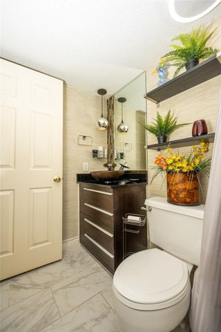 1100 Harvard Street 15, Houston, TX 77008