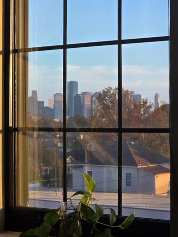 1100 Harvard Street 15, Houston, TX 77008