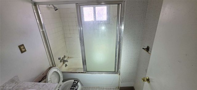 1811 S Green Road, South Euclid, OH 44121