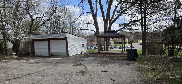 1811 S Green Road, South Euclid, OH 44121