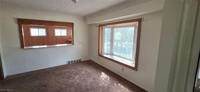 1811 S Green Road, South Euclid, OH 44121