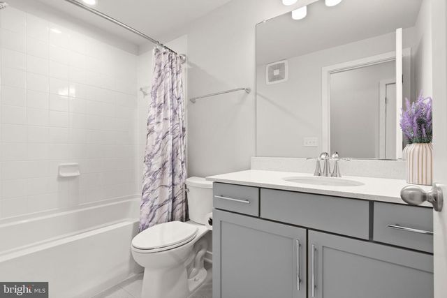 46005 WOODPECKER SQ, Sterling, VA 20165