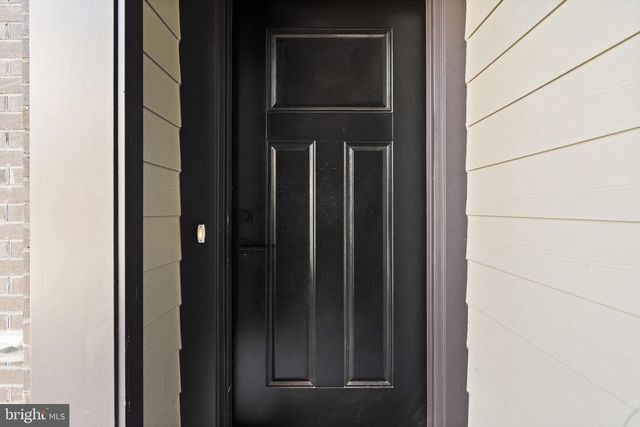 46005 WOODPECKER SQ, Sterling, VA 20165