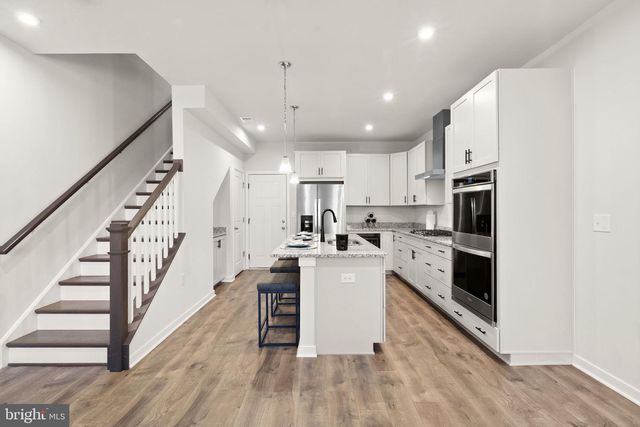 46005 WOODPECKER SQ, Sterling, VA 20165