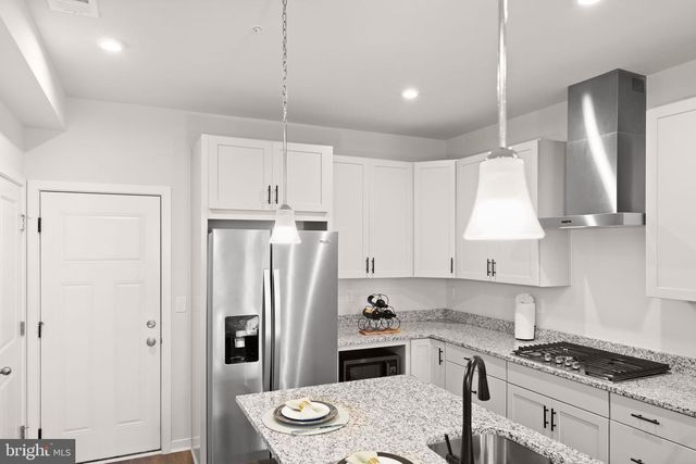 46005 WOODPECKER SQ, Sterling, VA 20165