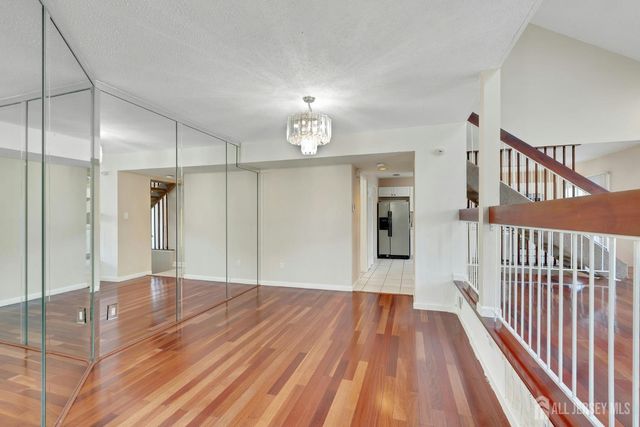 148 Linda Lane, Edison, NJ 08820