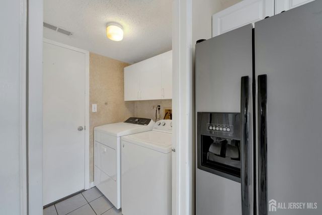 148 Linda Lane, Edison, NJ 08820
