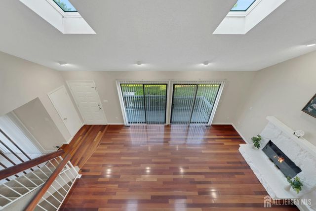 148 Linda Lane, Edison, NJ 08820