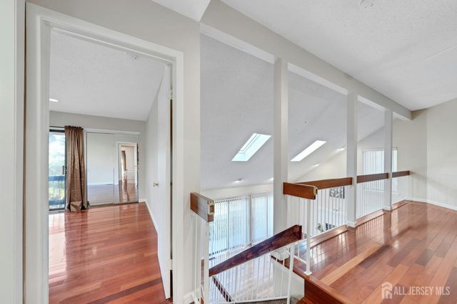 148 Linda Lane, Edison, NJ 08820