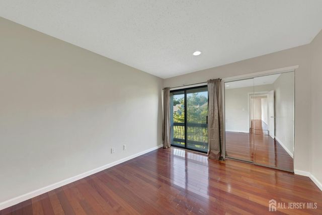 148 Linda Lane, Edison, NJ 08820