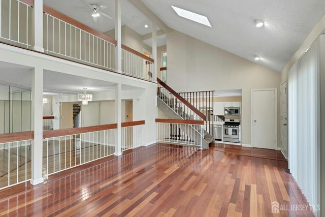 148 Linda Lane, Edison, NJ 08820