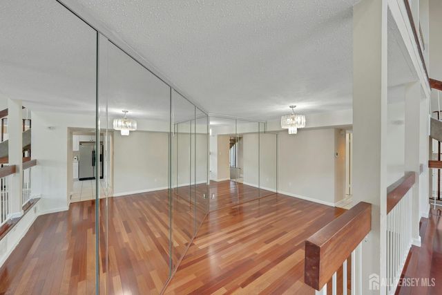 148 Linda Lane, Edison, NJ 08820