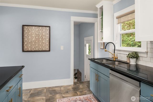 4456 46th Avenue SW, Seattle, WA 98116