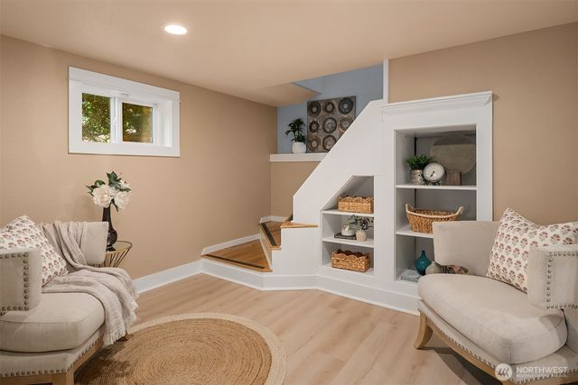 4456 46th Avenue SW, Seattle, WA 98116