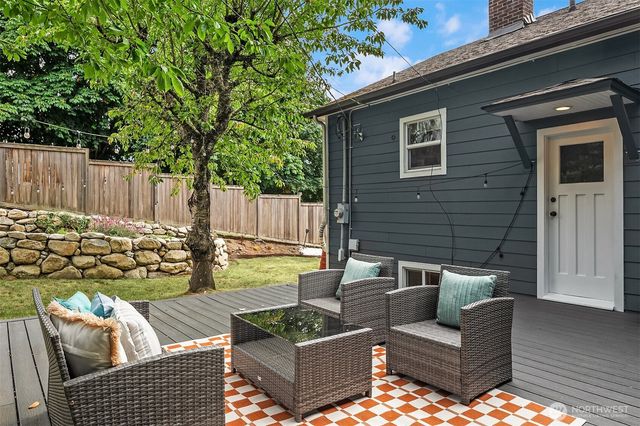 4456 46th Avenue SW, Seattle, WA 98116