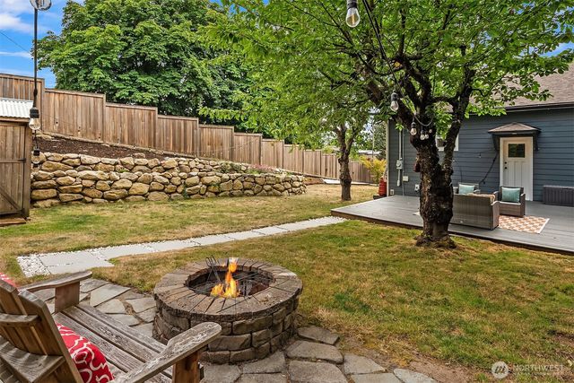 4456 46th Avenue SW, Seattle, WA 98116