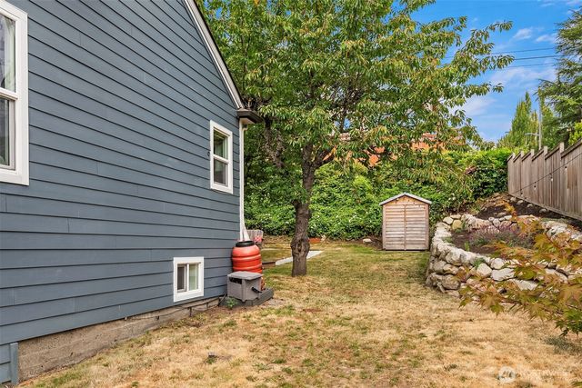 4456 46th Avenue SW, Seattle, WA 98116