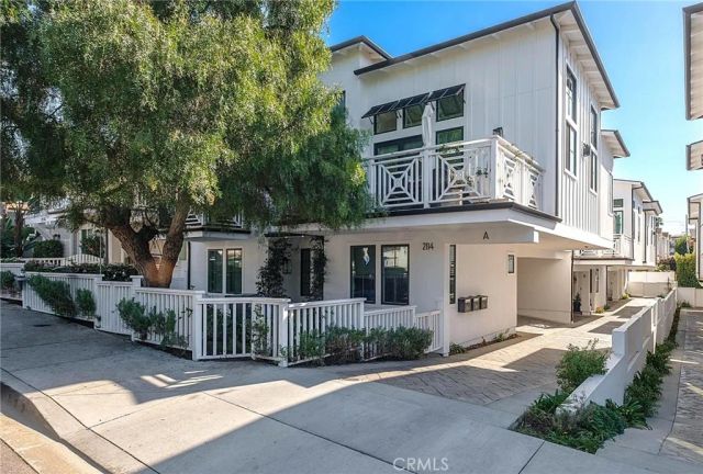 2114 Carnegie Lane C, Redondo Beach, CA 90278