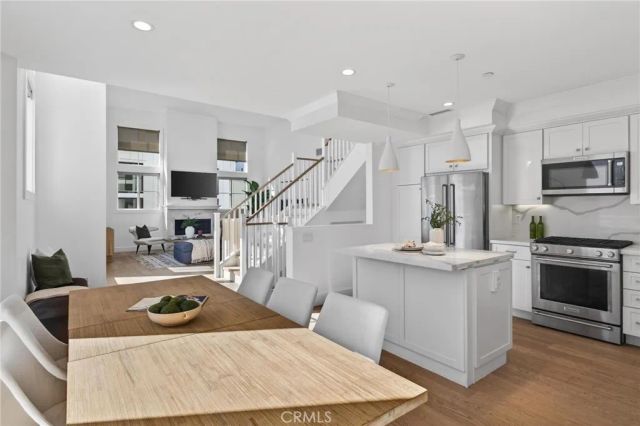 2114 Carnegie Lane C, Redondo Beach, CA 90278