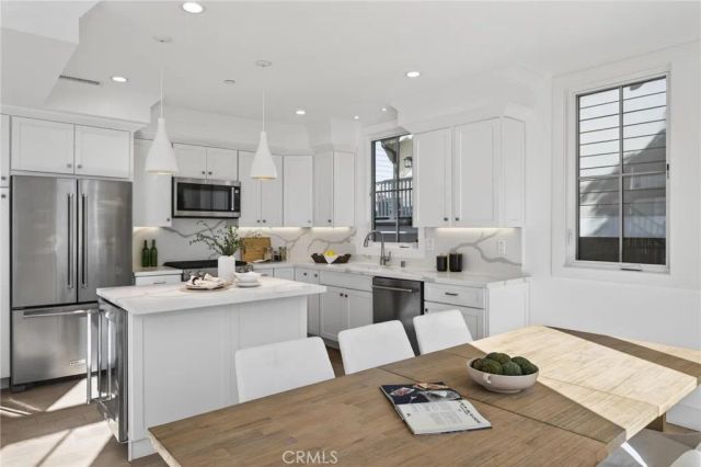 2114 Carnegie Lane C, Redondo Beach, CA 90278