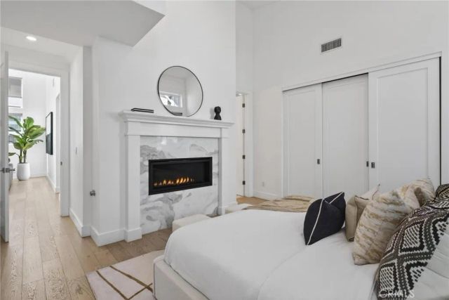 2114 Carnegie Lane C, Redondo Beach, CA 90278
