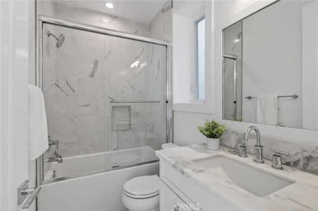 2114 Carnegie Lane C, Redondo Beach, CA 90278