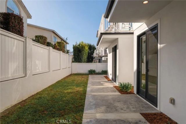 2114 Carnegie Lane C, Redondo Beach, CA 90278