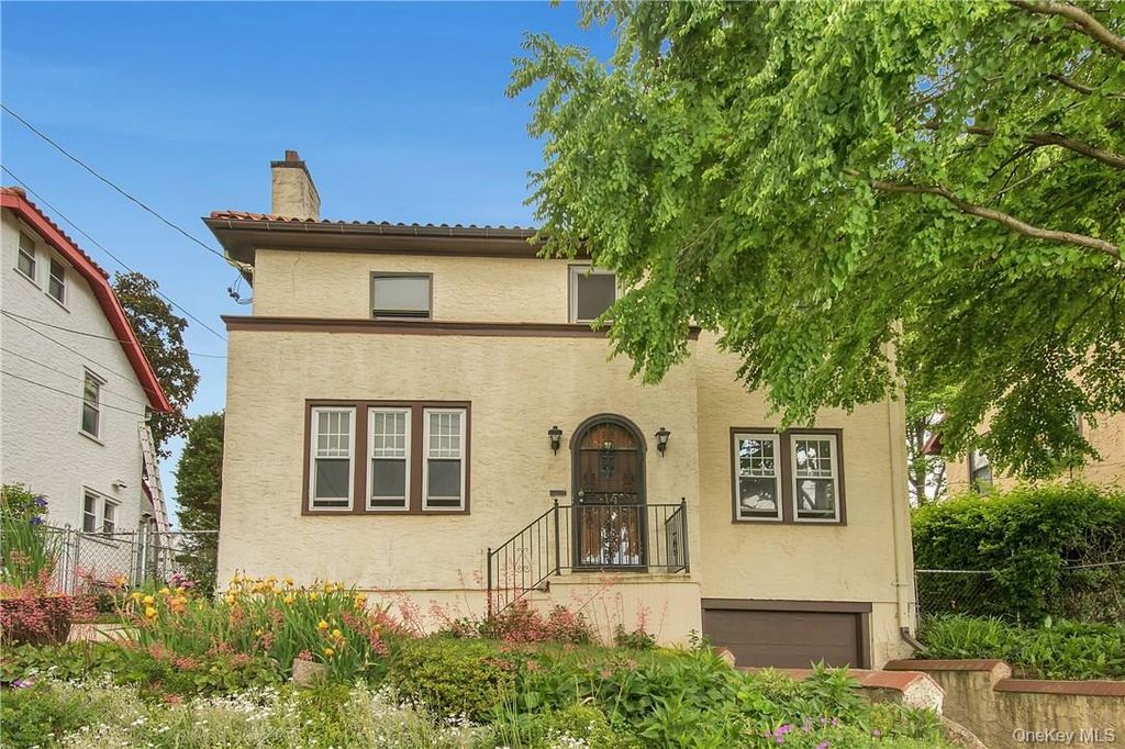 14 Oakridge Place 1, Eastchester, NY 10709