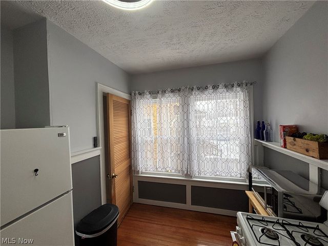 1671 Lincoln Avenue, Lakewood, OH 44107