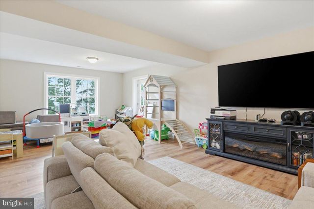 1617 TOMAHAWK, Winchester, VA 22602