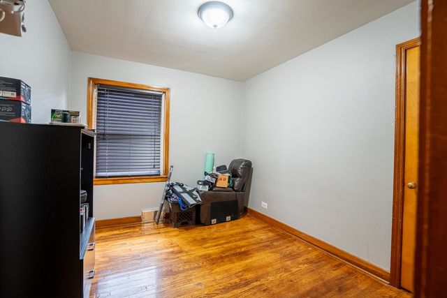 2843 Hawthorne Street, Franklin Park, IL 60131