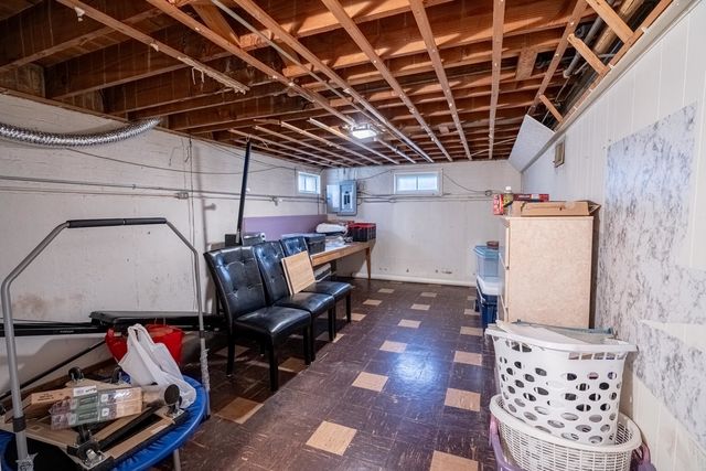 2843 Hawthorne Street, Franklin Park, IL 60131