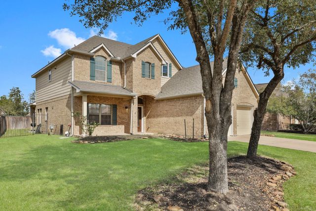 63 W Lasting Spring Circle, The Woodlands, TX 77389