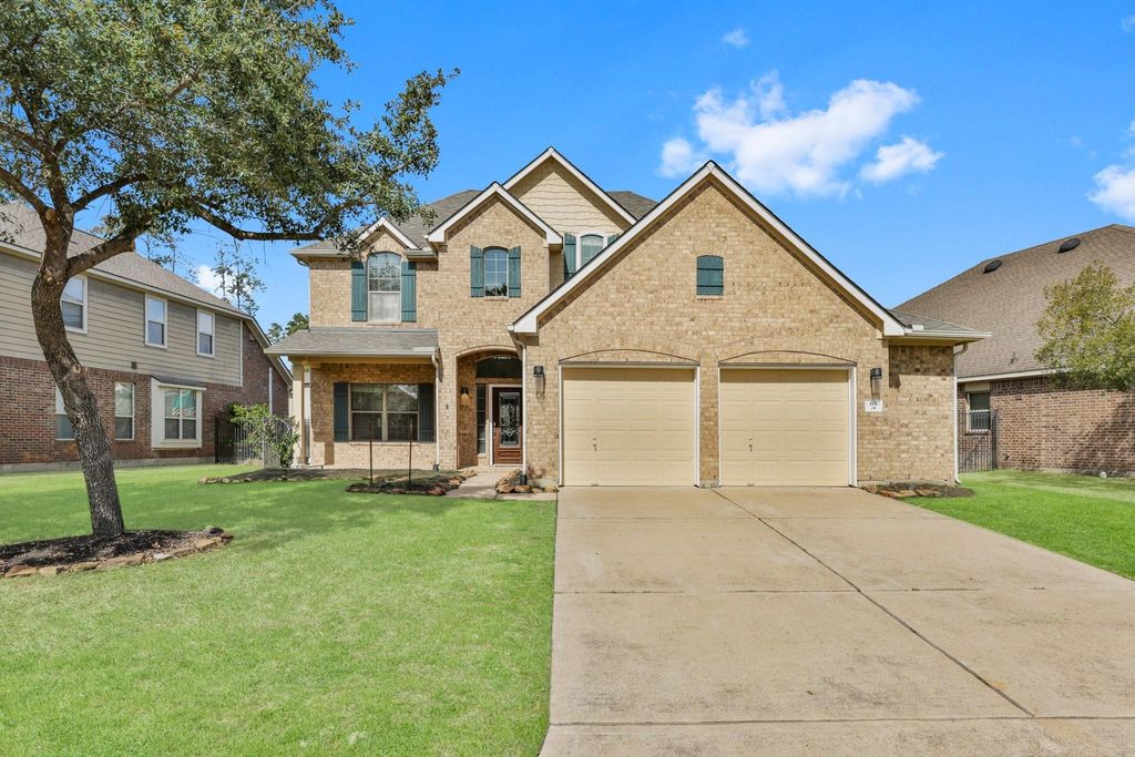 63 W Lasting Spring Circle, The Woodlands, TX 77389