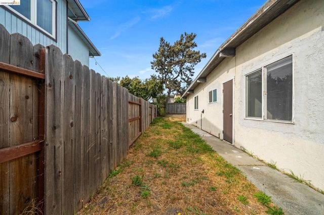 4501 Taft Ave, Richmond, CA 94804