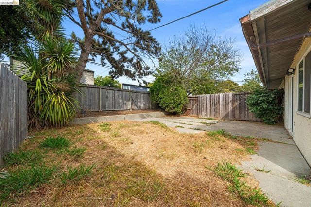 4501 Taft Ave, Richmond, CA 94804