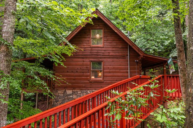 1823 Laurel Valley Way, Sevierville, TN 37862