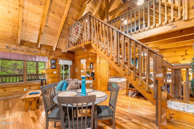 1823 Laurel Valley Way, Sevierville, TN 37862