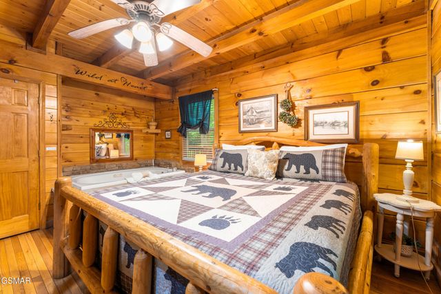 1823 Laurel Valley Way, Sevierville, TN 37862