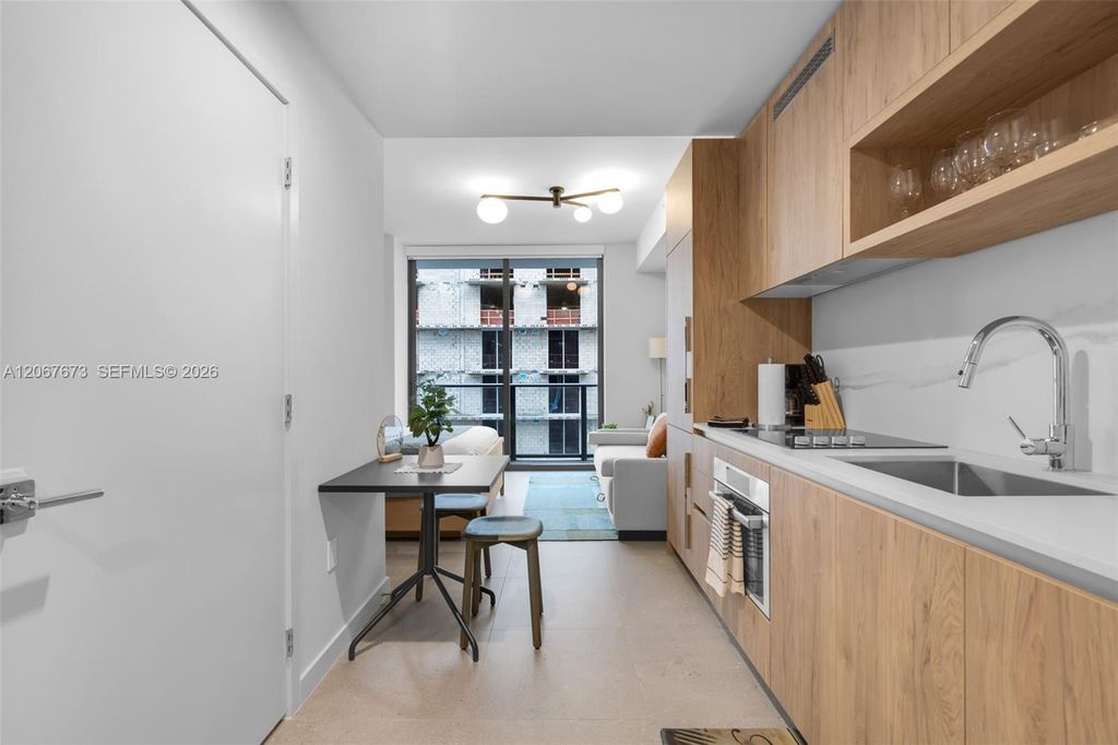 11 NE 6th Street 2808, Miami, FL 33132