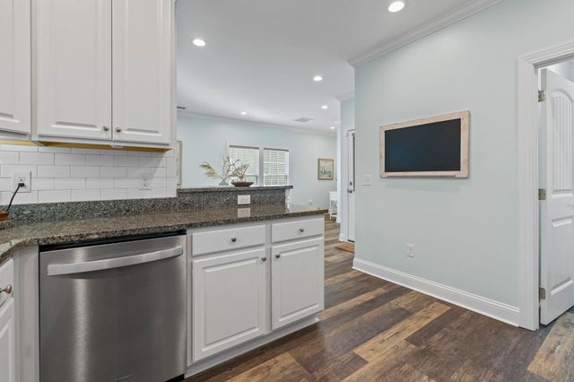 932 Leah Jayne Ln., North Myrtle Beach, SC 29582