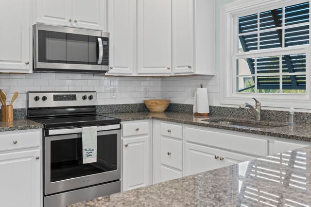 932 Leah Jayne Ln., North Myrtle Beach, SC 29582