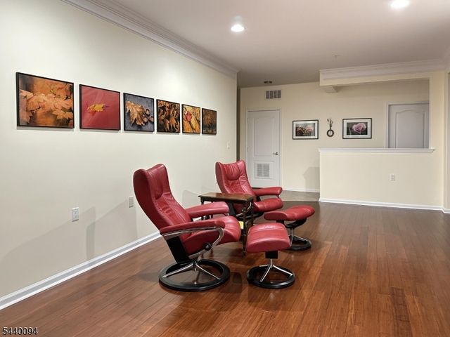 2201 Ambassador Ct 2201, Franklin Twp., NJ 08873