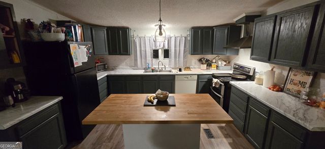 352 JEFFREY Way, Forsyth, GA 31029