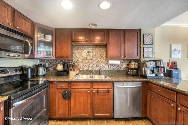 15383 Maturin Dr 221, San Diego, CA 92127