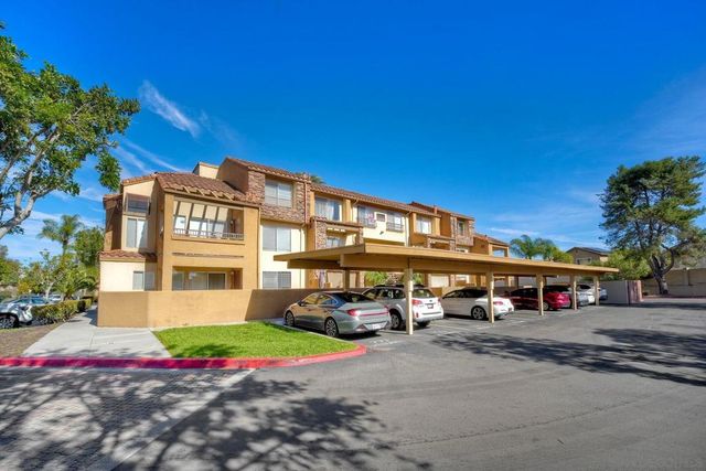 15383 Maturin Dr 221, San Diego, CA 92127